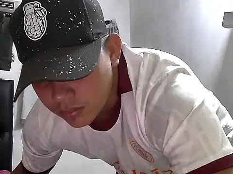 Alex man23 online show from 12/05/25, 08:06