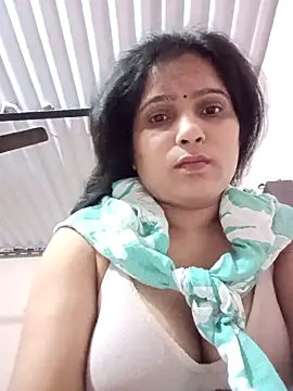 Snapshot of aliya-jaan71 chatting on 10/12/25, 09:38 aliya-jaan71 online show from 10/12/25, 09:38