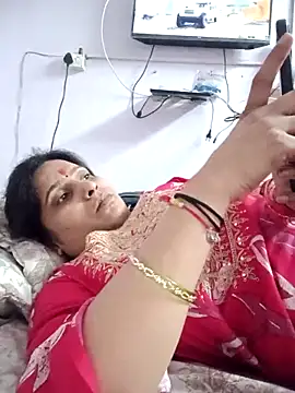 Snapshot of aliya-jaan71 chatting on 10/13/25, 03:46 aliya-jaan71 online show from 10/13/25, 03:46