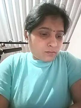 Snapshot of aliya-jaan71 chatting on 04/01/26, 01:52 aliya-jaan71 online show from 04/01/26, 01:52