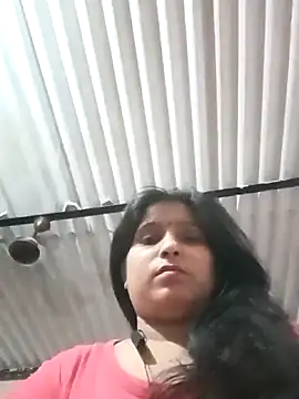 aliya-jaan71 online show from 04/19/26, 02:29