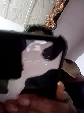 Snapshot of aliya-jaan71 chatting on 02/05/26, 11:28 aliya-jaan71 online show from 02/05/26, 11:28