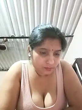 aliya-jaan71 online show from 04/28/26, 08:24