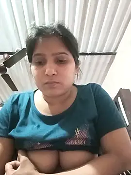 Snapshot of aliya-jaan71 chatting on 03/19/26, 06:08 aliya-jaan71 online show from 03/19/26, 06:08