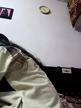 Snapshot of aliya-jaan71 chatting on 02/03/26, 12:21 aliya-jaan71 online show from 02/03/26, 12:21