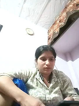 aliya-jaan71 online show from 04/20/26, 04:19