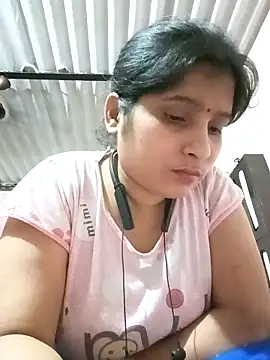 aliya-jaan71 online show from 05/01/26, 09:42