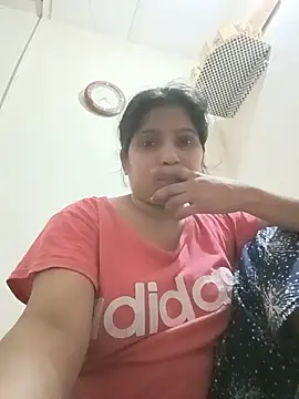 Snapshot of aliya-jaan71 chatting on 06/03/26, 11:11 aliya-jaan71 online show from 06/03/26, 11:11