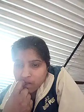 Snapshot of aliya-jaan71 chatting on 02/04/26, 09:43 aliya-jaan71 online show from 02/04/26, 09:43