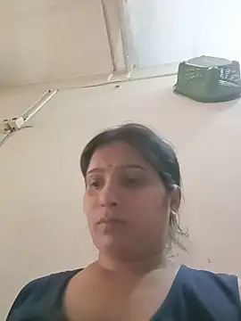 aliya-jaan71 online show from 05/19/26, 07:04