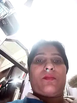 Snapshot of aliya-jaan71 chatting on 01/05/26, 07:17 aliya-jaan71 online show from 01/05/26, 07:17