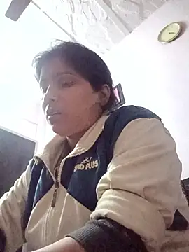 Snapshot of aliya-jaan71 chatting on 01/10/26, 10:54 aliya-jaan71 online show from 01/10/26, 10:54