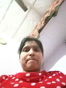 Snapshot of aliya-jaan71 chatting on 02/10/26, 02:16 aliya-jaan71 online show from 02/10/26, 02:16