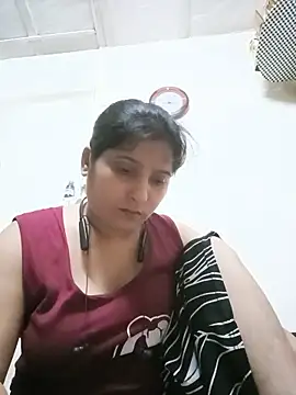Snapshot of aliya-jaan71 chatting on 06/12/26, 03:54 aliya-jaan71 online show from 06/12/26, 03:54