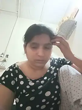 aliya-jaan71 online show from 05/15/26, 07:06