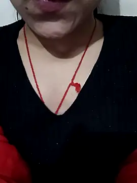 Snapshot of Miss_linaa chatting on 12/20/25, 07:44 Miss linaa online show from 12/20/25, 07:44