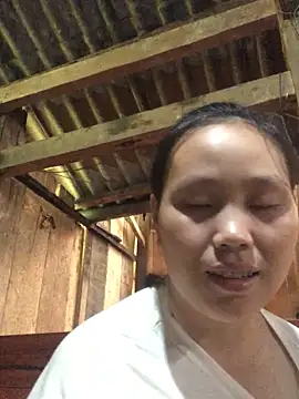 huong-18 online show from 09/26/25, 04:08