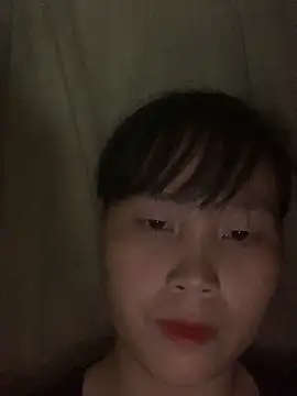 huong-18 online show from 10/20/25, 04:29