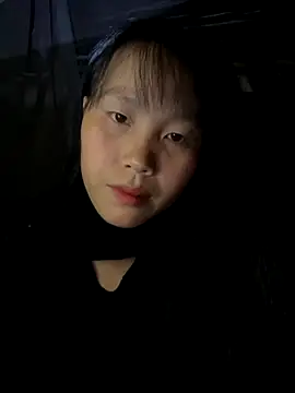 huong-18 online show from 11/16/25, 02:55