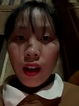 huong-18 online show from 12/15/25, 02:01