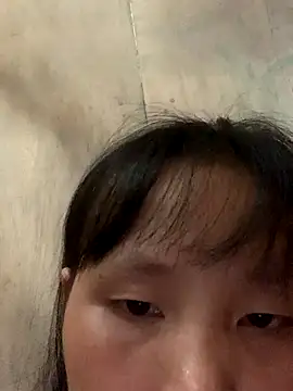 huong-18 online show from 10/13/25, 04:58