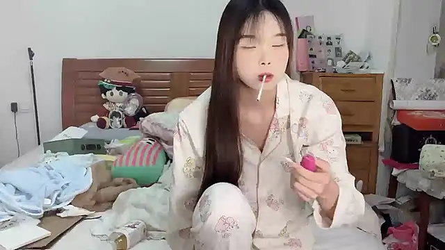 Akong11 online show from 10/16/25, 02:58