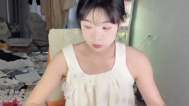 Snapshot of Akong11 chatting on 06/23/26, 05:05 Akong11 online show from 06/23/26, 05:05