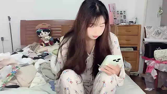 Akong11 online show from 09/30/25, 03:29