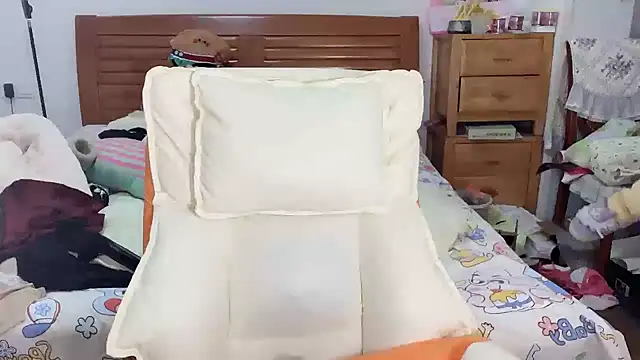 Akong11 online show from 11/10/25, 11:21