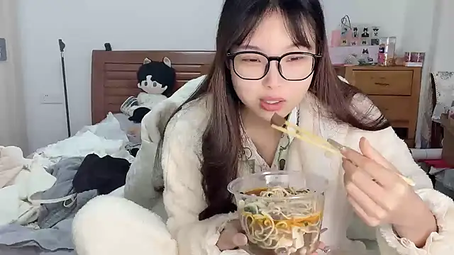 Akong11 online show from 11/25/25, 02:45