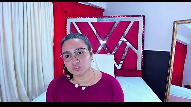 Luna021 1 online show from 10/09/25, 07:03