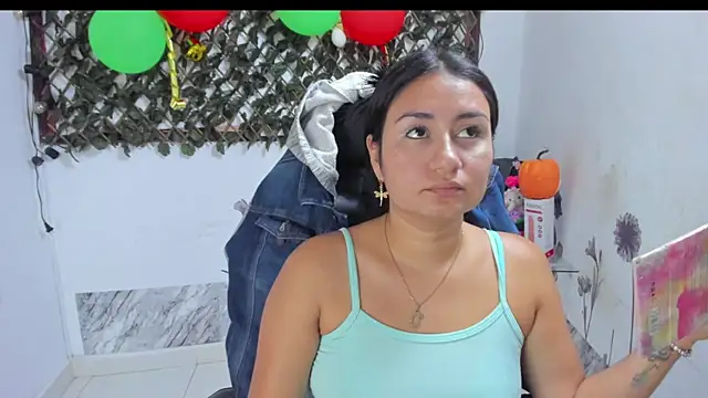 Luna021 1 online show from 10/27/25, 07:37