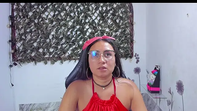 Luna021 1 online show from 11/29/25, 08:09