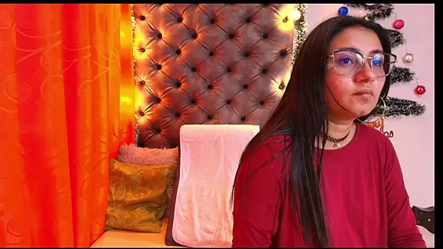 Luna021 1 online show from 12/17/25, 07:52