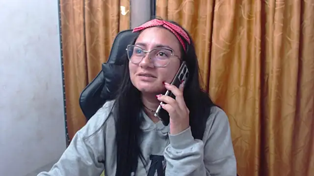 Luna021 1 online show from 12/05/25, 09:01