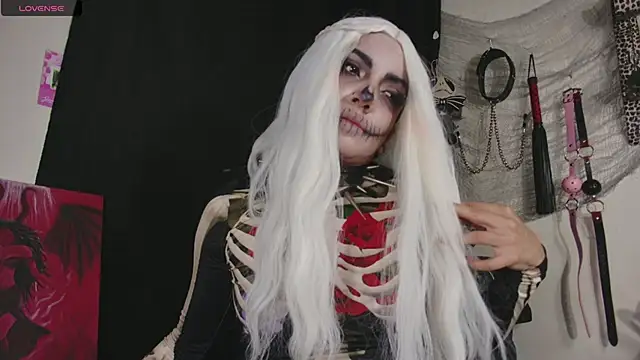 agathaaiko6 online show from 10/21/25, 01:27