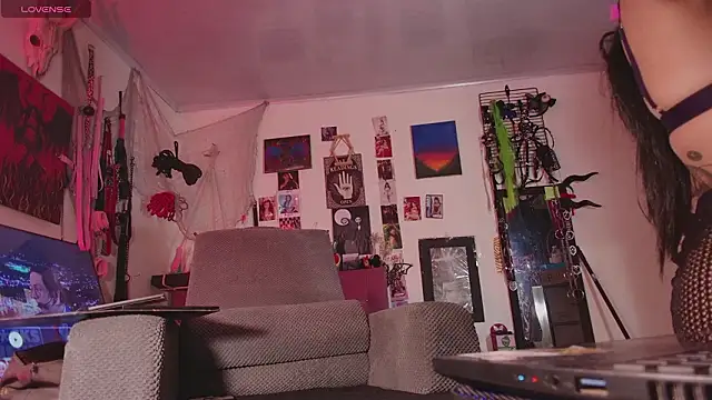 agathaaiko6 online show from 03/07/26, 01:23