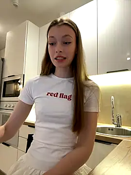 FriendlyFire 18 online show from 10/25/25, 07:58