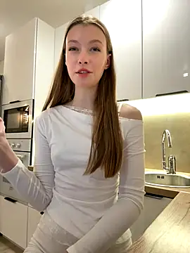 FriendlyFire 18 online show from 10/24/25, 07:35