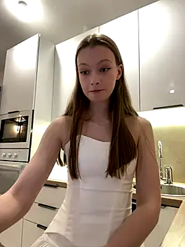 FriendlyFire 18 online show from 09/30/25, 05:52