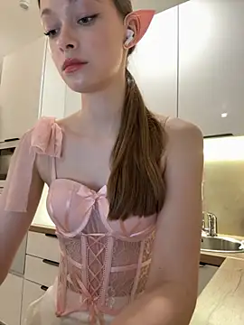 FriendlyFire 18 online show from 11/01/25, 07:30