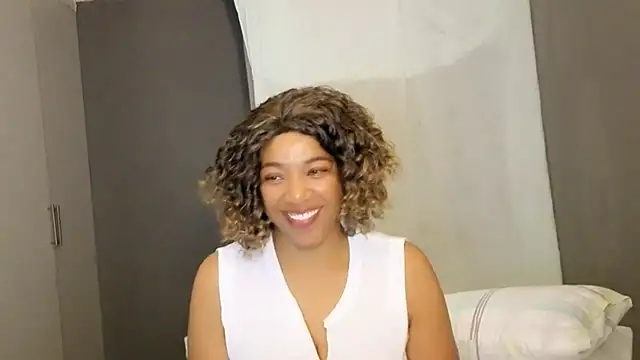 Lillyan N online show from 02/25/26, 06:52