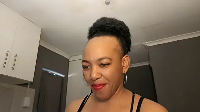 Lillyan N online show from 02/05/26, 07:04