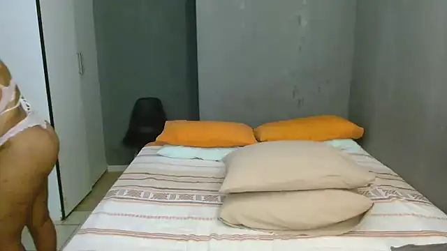 Lillyan N online show from 03/18/26, 08:28