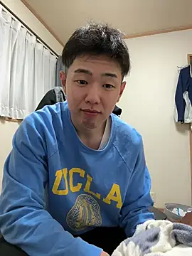 Snapshot of KAMESAN08 chatting on 02/07/26, 09:39 KAMESAN08 online show from 02/07/26, 09:39