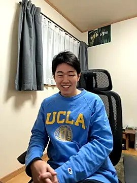 KAMESAN08 online show from 11/07/25, 12:21