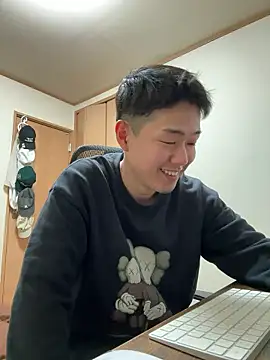 Snapshot of KAMESAN08 chatting on 05/05/26, 10:29 KAMESAN08 online show from 05/05/26, 10:29