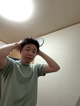 Snapshot of KAMESAN08 chatting on 05/13/26, 12:45 KAMESAN08 online show from 05/13/26, 12:45