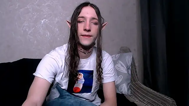 SilverMuse  online show from 09/28/25, 12:06