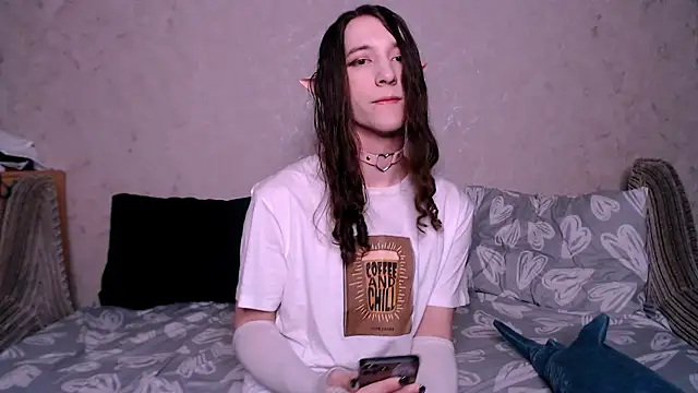 SilverMuse  online show from 10/19/25, 11:18